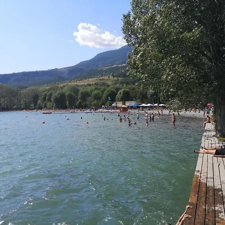 Apartment T4 72m2 A Entre Les Orres Et Embrun A Cote Du De Serre Poncon.