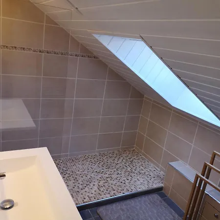 Appartement T4 72m2 à Entre Les Orres Et Embrun à Coté Du De Serre Ponçon. *