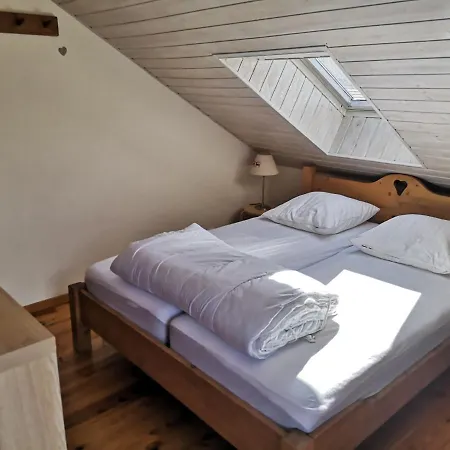 T4 72m2 à Entre Les Orres Et Embrun à Coté Du De Serre Ponçon. Appartement